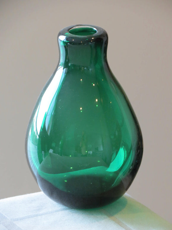 Emerald Green Folded Lip Vase
